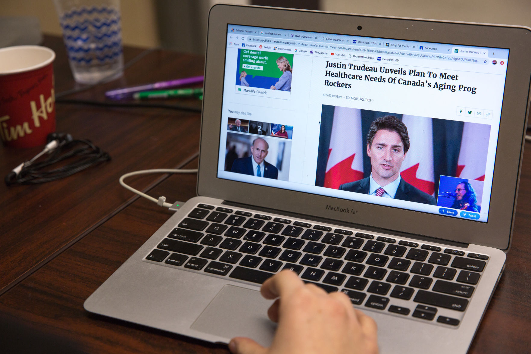 Satire and politics (Photo)